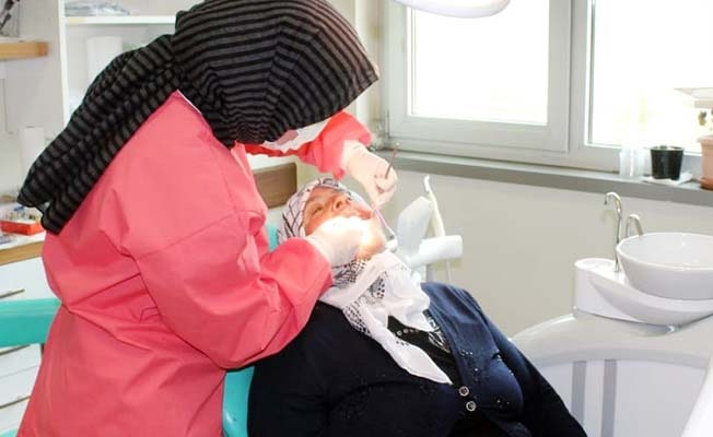 Tavas Devlet Hastanesi’nde ağız ve diş sağlığı hizmetleri başarıyla yürütülüyor