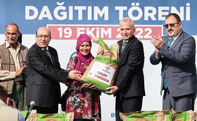 Büyükşehir’den 4.892 çiftçiye 1525 ton sertifikalı tohum desteği