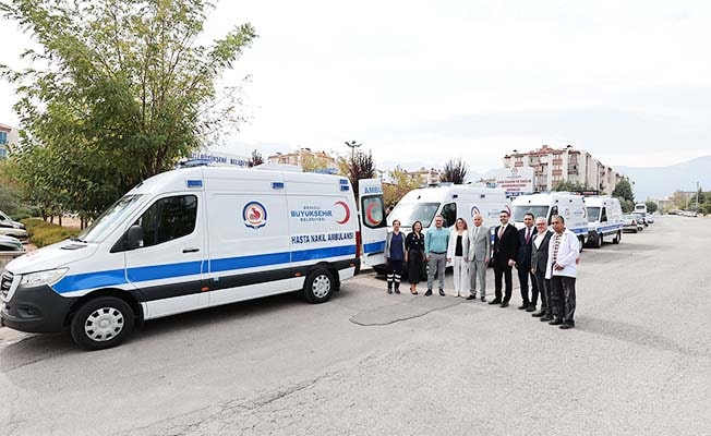 Denizli Büyükşehir’in sağlık ordusuna 4 yeni ambulans daha katıldı