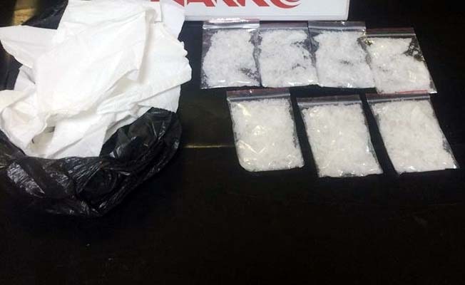 Uyuşturucu ticareti yaptıkları belirlenen 14 şüpheli tutuklandı