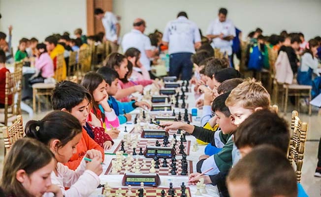 Acıpayam'da Ataya Saygı Satranç Turnuvası düzenlendi