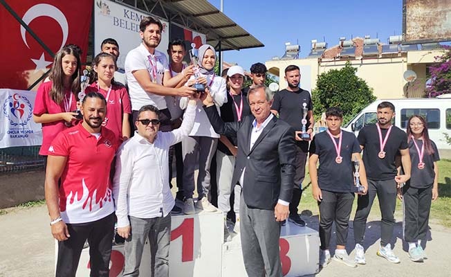 Bocce’de Pamukkale Belediyespor şampiyon oldu