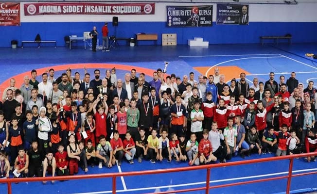 Pamukkale’de Cumhuriyet Bayramı sporla dolu geçti