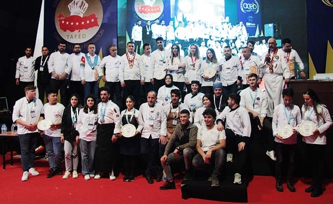PAÜ öğrencileri mutfak yarışmasından 3 kupa ve 26 madalya ile döndü
