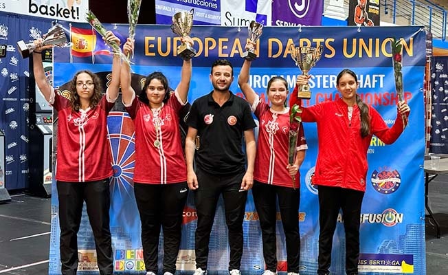 Milli dartçılar Avrupa şampiyonu oldu