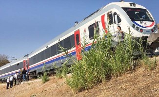 Denizli-İzmir seferini yapan trenin çarptığı yaşlı kadın hayatını kaybetti
