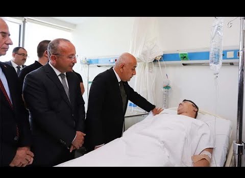 Bakan Kirişci helikopter kazasında yaralanan personeli ziyaret etti